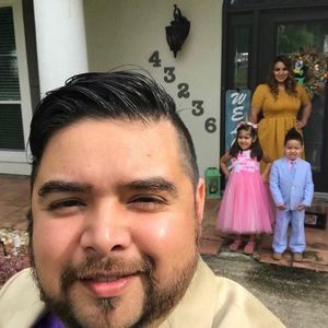 Meet your Posher, Javier alejandro